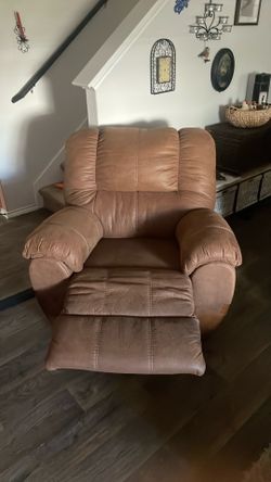 Recliner like new