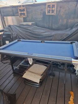 Pool table