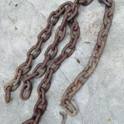 2x 1/2" chains and 2x 5/8" chain 