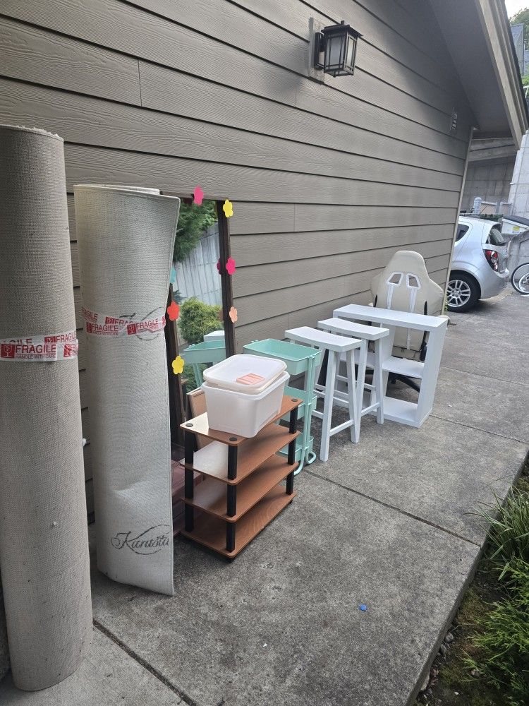 Apartment Move-Out Sale - Everything
Must Go!
