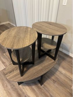 🚛 Moving Sale - 3 Piece Set of Coffee Living Room Tables