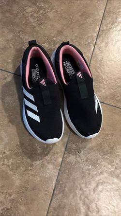 Women’s tennis size 71/2