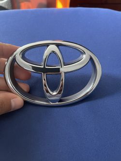 Toyota Emblem