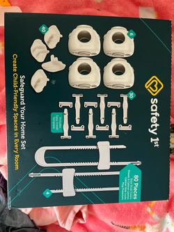 Safety 1st 80-Piece Baby Proofing Home Set