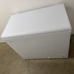 Standing Deep Chest Freezer Large