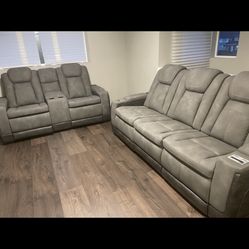 Next Gen DuraPella Performance Fabric Dual Power Reclining Sofa with Console/wireless USB charging and Loveseat