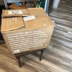 Brand New Lomi 80100 Composter 