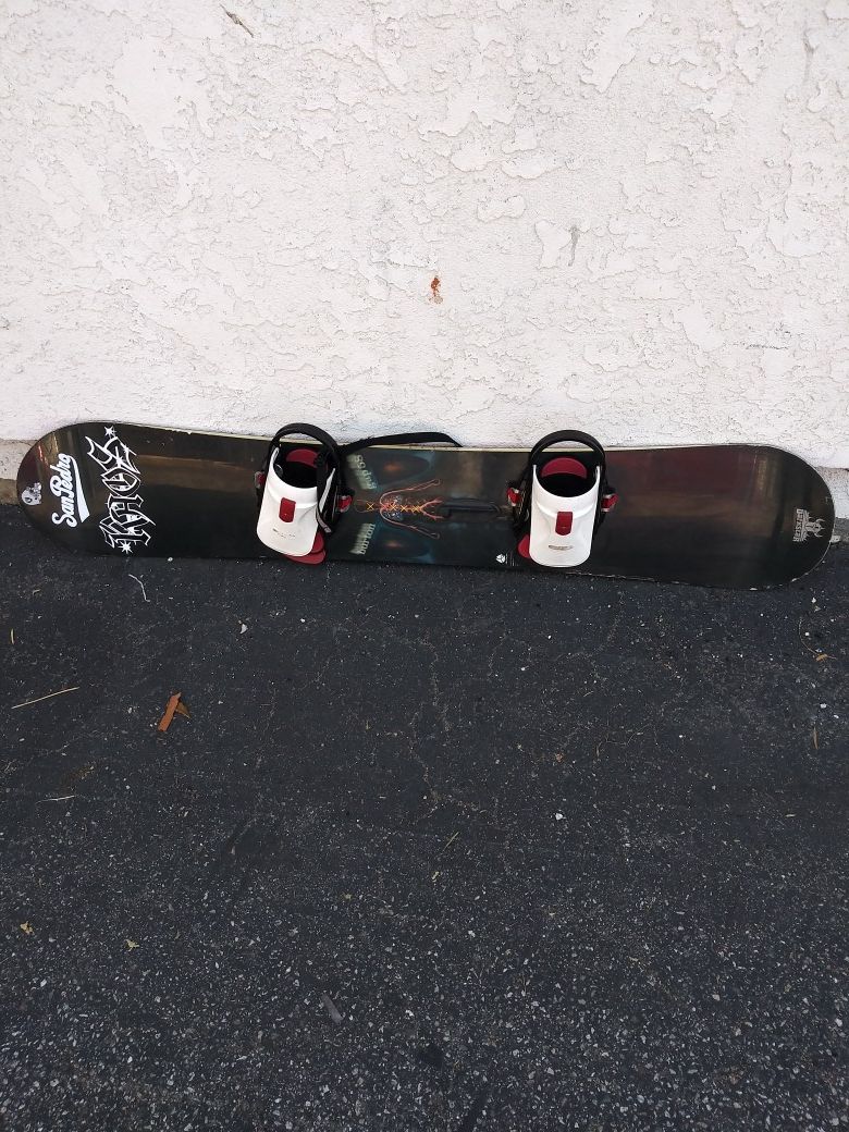 BURTON GAP 58 SNOWBOARD w/ BINDINGS for Sale in San Pedro