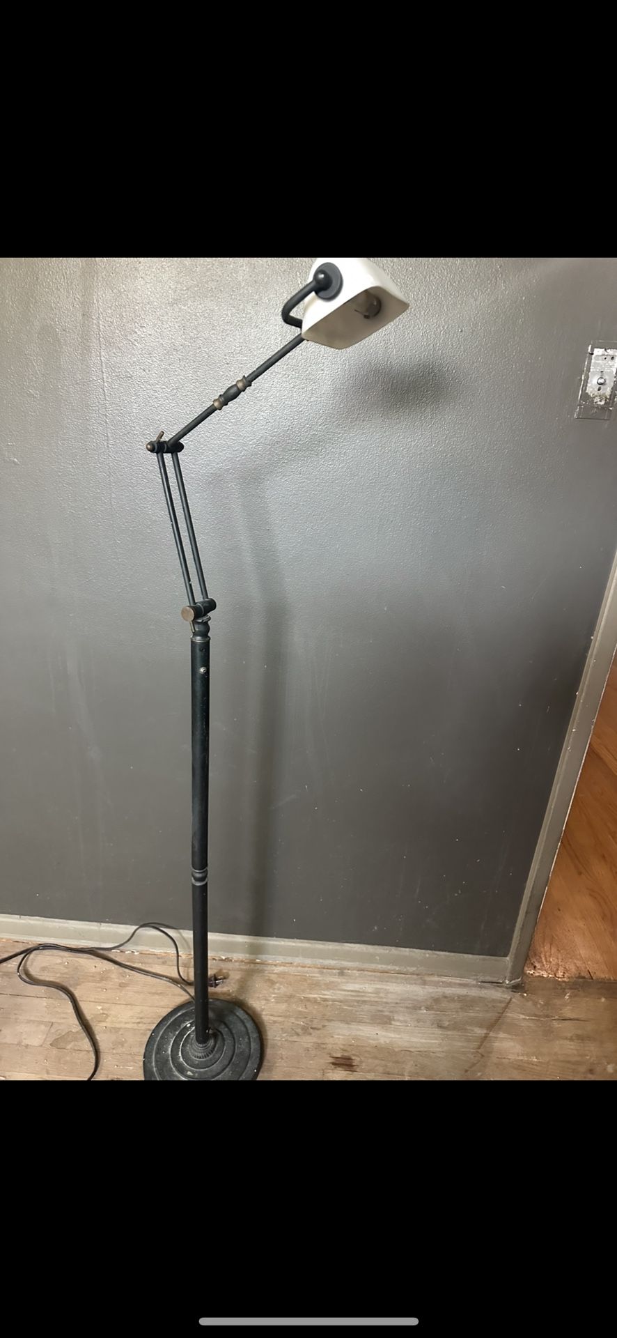Free Standing Lamp