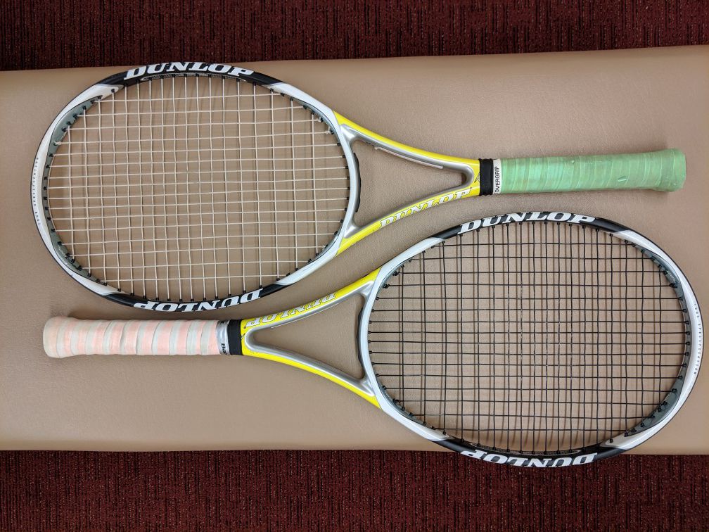 Pair of DUNLOP AEROGEL 5 HUNDRED Used Tennis Racquets 4&3/8 grip size