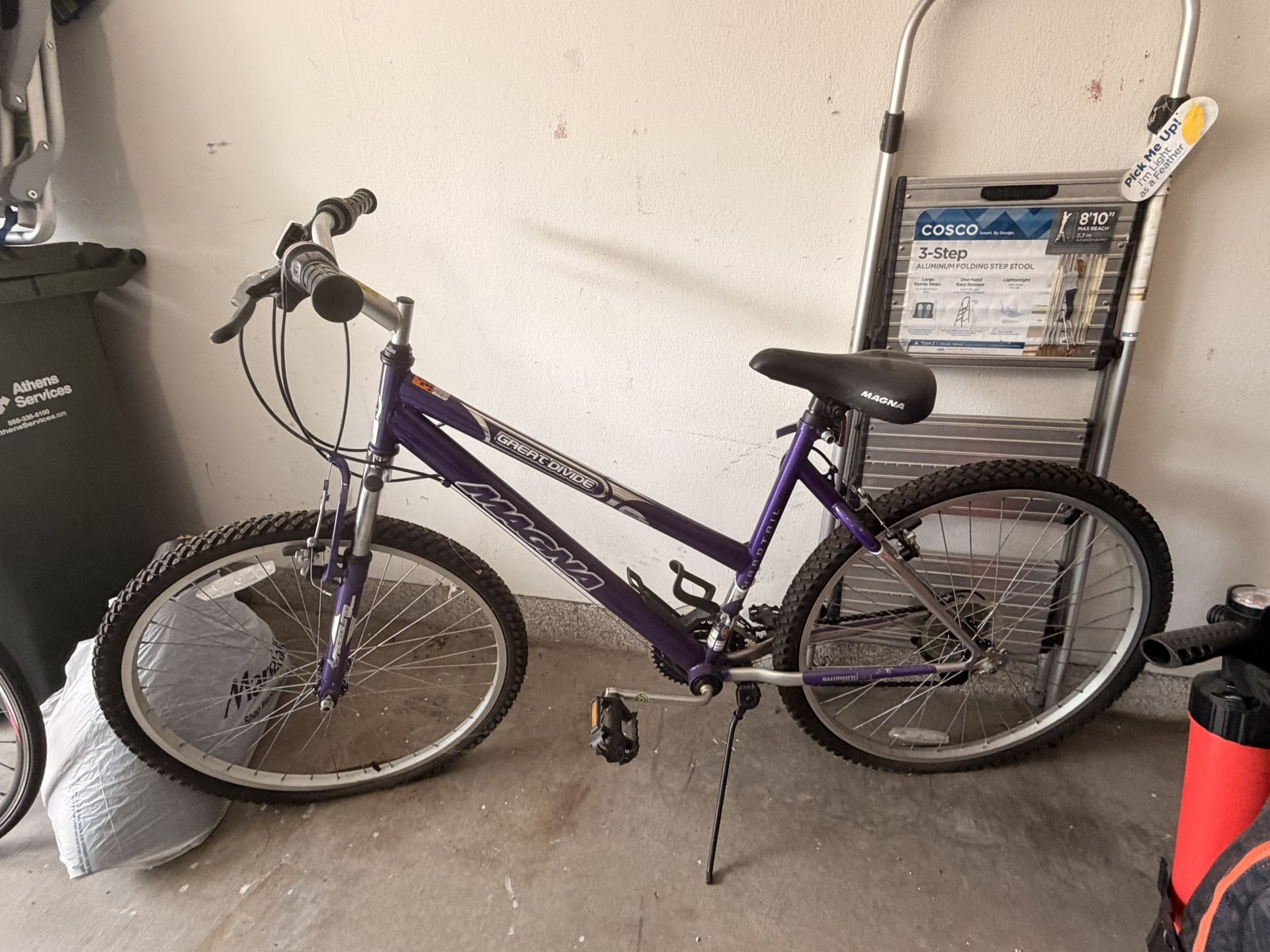 Dynacraft Magna 24-Inch Girls Hybrid Bike