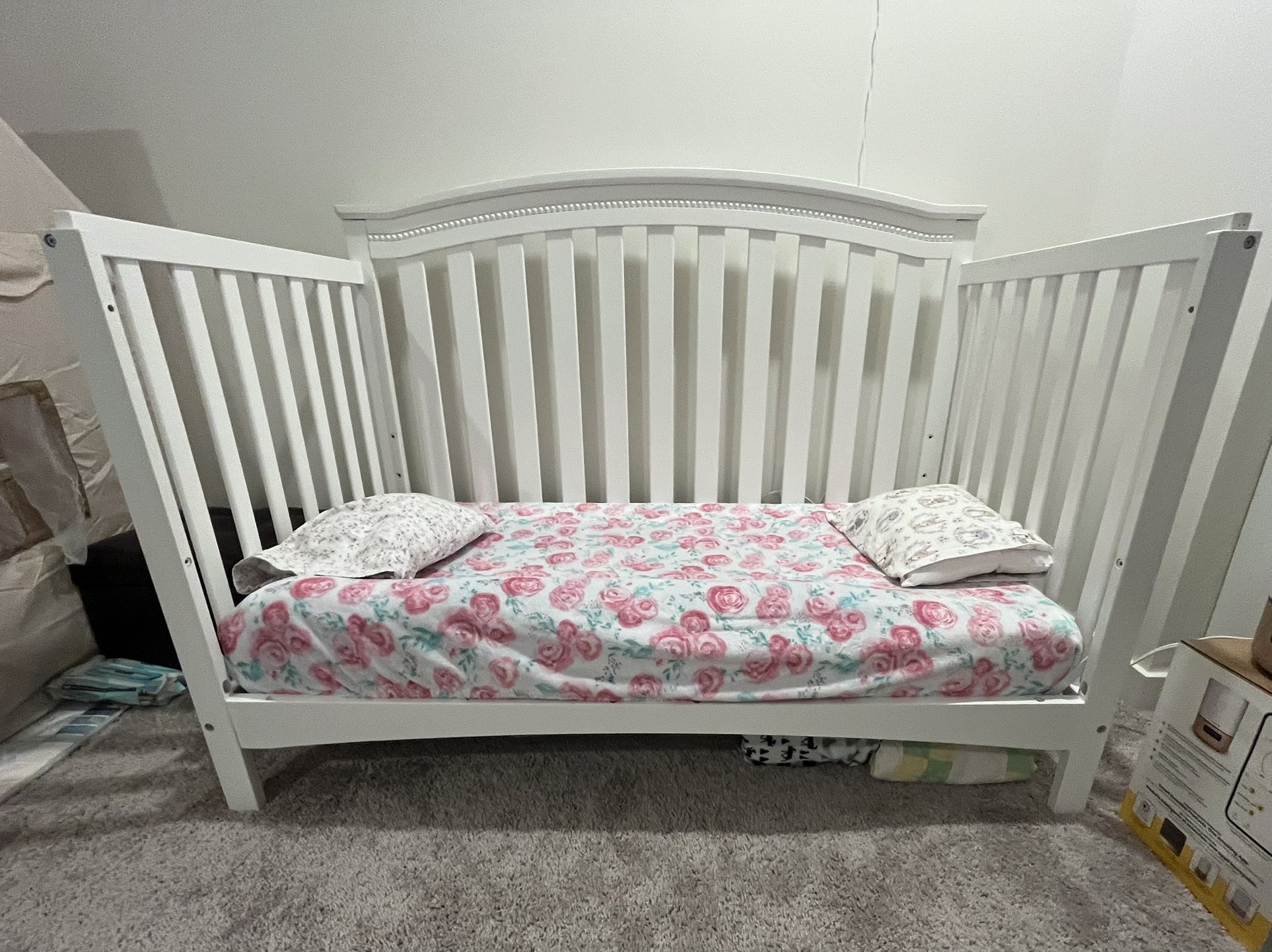 Delta Children’s 6 in 1 Convertible Crib