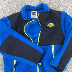 Kids North Face Jacket Size 4 Great For Winter