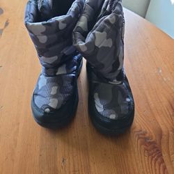 kids snow boots 