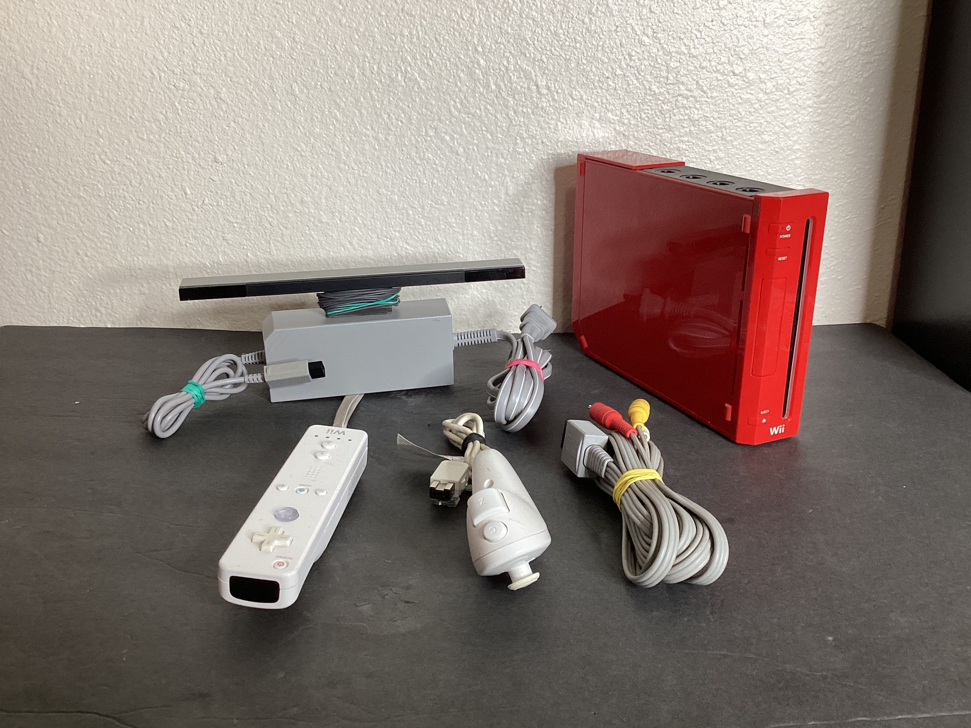 Nintendo Wii  Red  Super Mario Bros Edition 