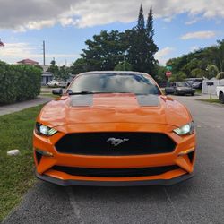 2020 Ford Mustang EcoBoost 