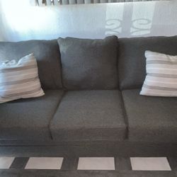 Couch With Pull Out Bed