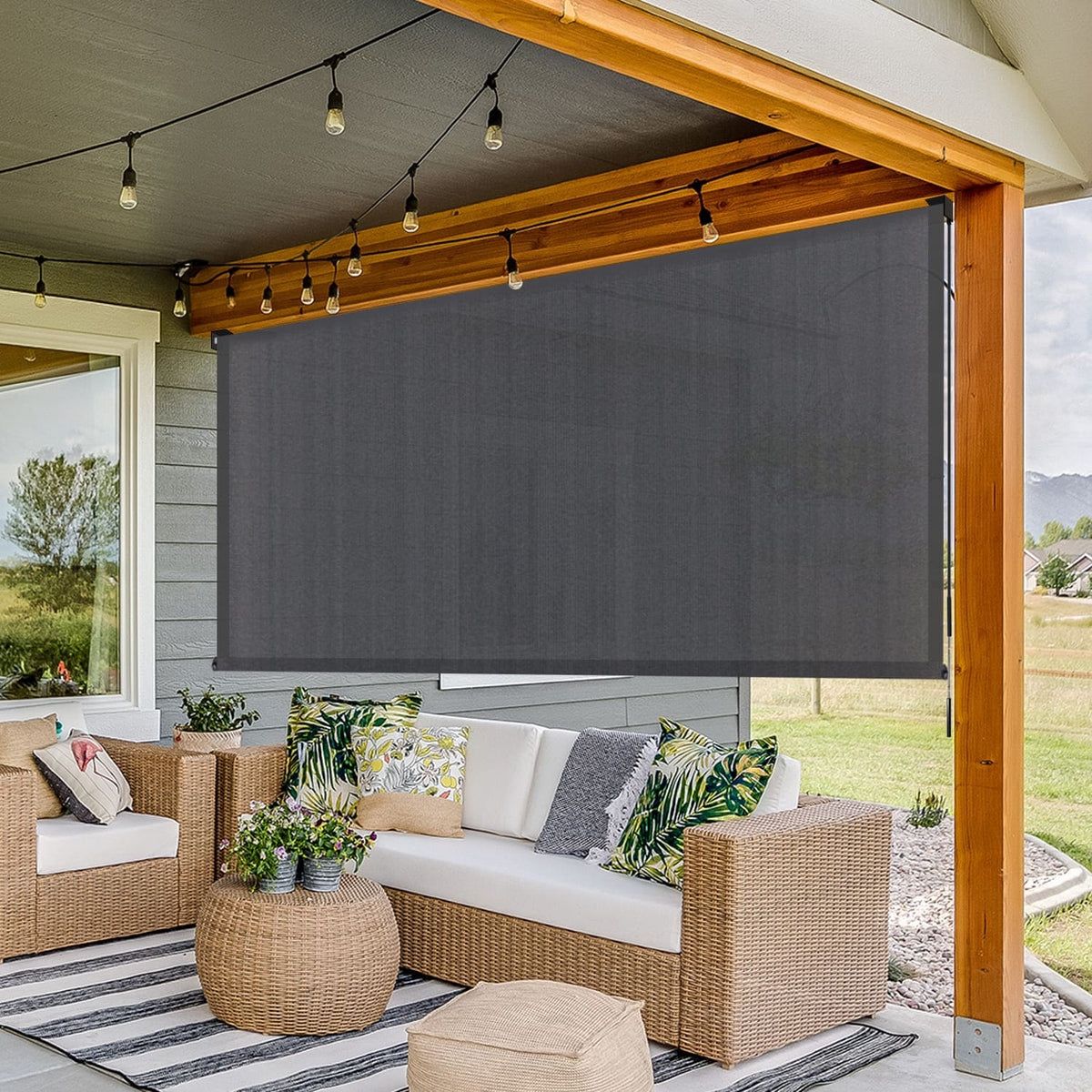 4 Outdoor roller blinds