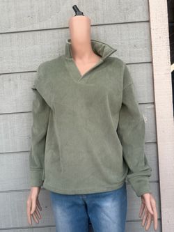 Women’s mondetta sage green ribbed pull over sweater size small