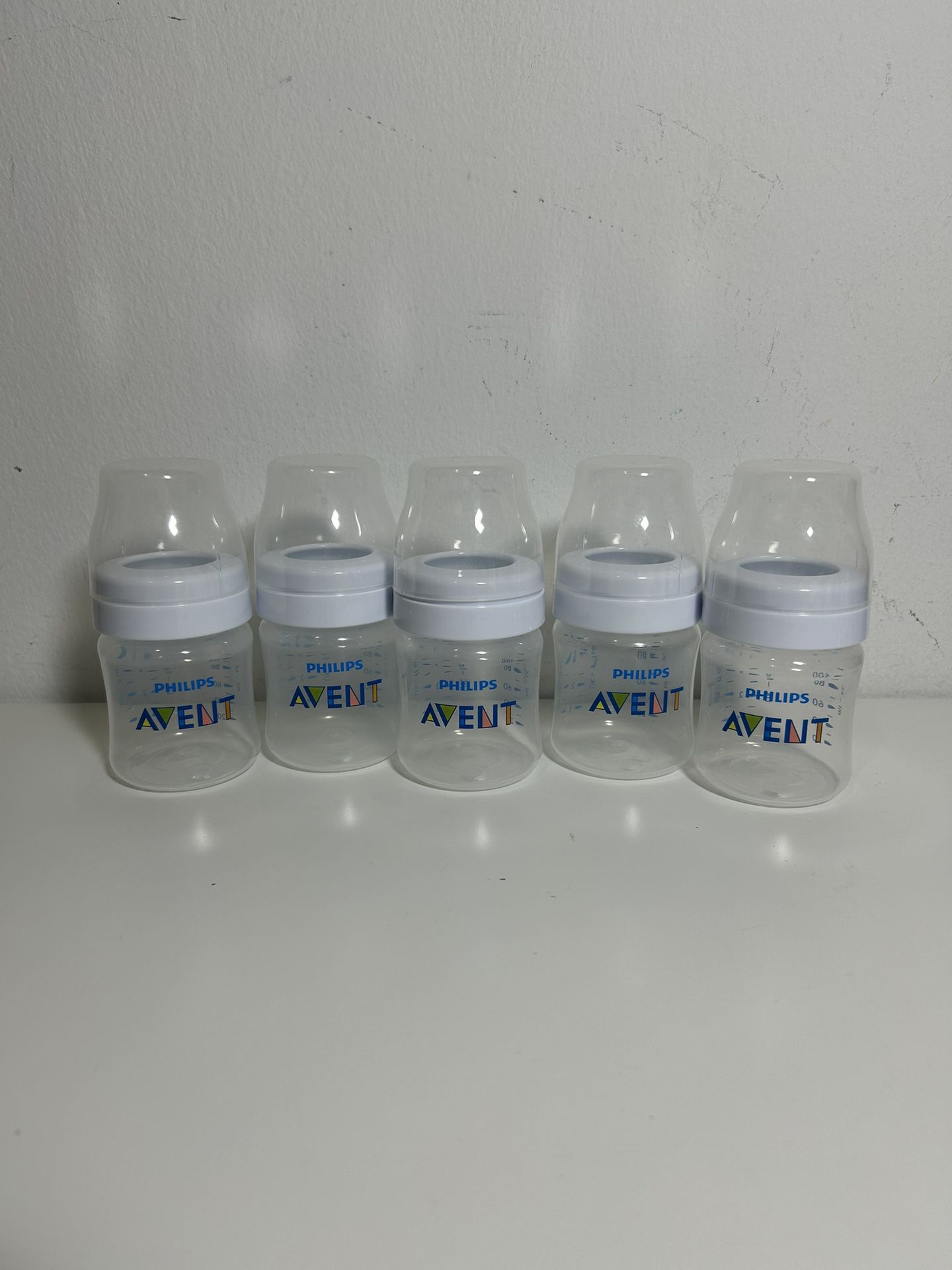 5 Philips Avent Plastic Baby Bottles 4oz