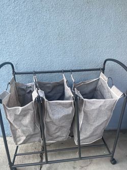 Laundry sorter