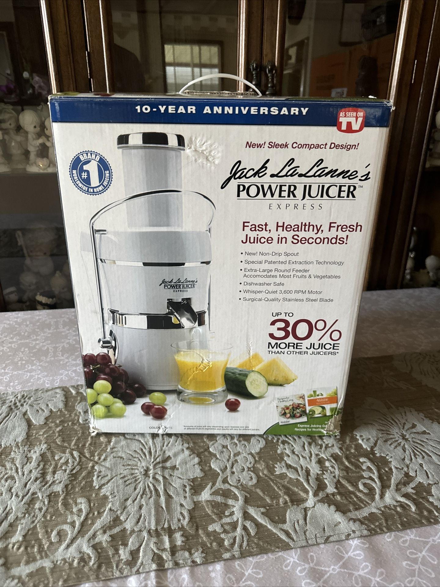 Jack LaLanne Power Juicer Express White chrome accents 250 WATT 30% more JUICE!!