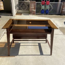 NEEDS TO GO ASAP. Glass Top Desk With Pull Out Keyboard Tray 