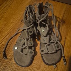No Boundaries Taupe Gladiator Sandals Beaded Studded Zip Straps Women's 6
