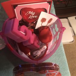 Valentine’s Day Baskets 