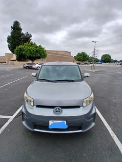 2011 scion xb
