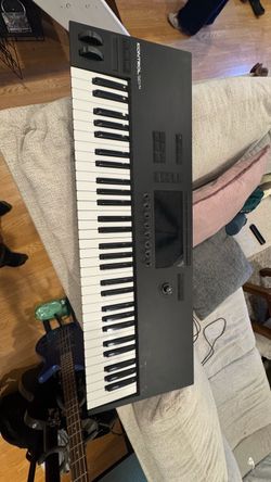 Native Instruments Kontrol S61 Mk3