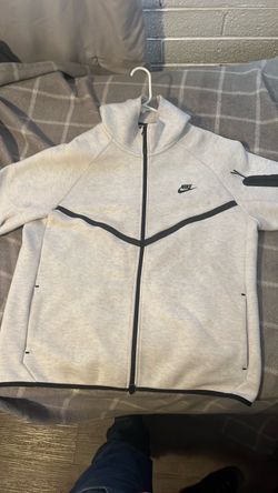 White nike teck full zip