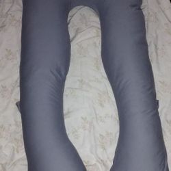 Pregnancy Pillow Like New $50 Pick Up Only In Bakersfield In The 93308 Area No Holds Cash Only 