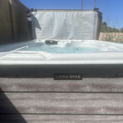 Viking 5 Person Hot Tub