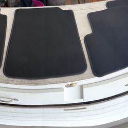 FLOOR MATTS-GMC Canyon 