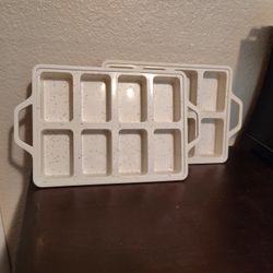 Two bakeware Silicone