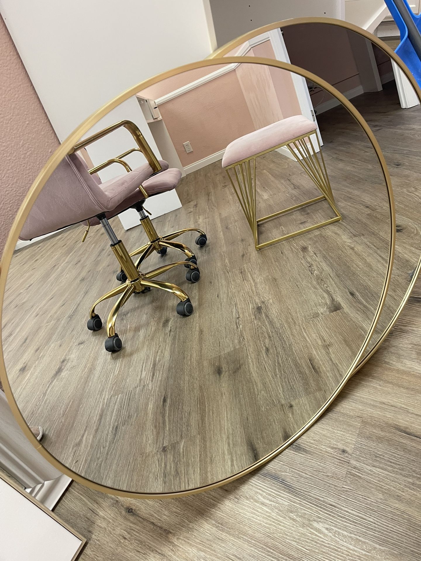 Gold Cirlce Mirror