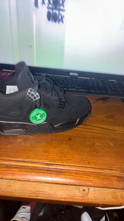 Black cat 4s