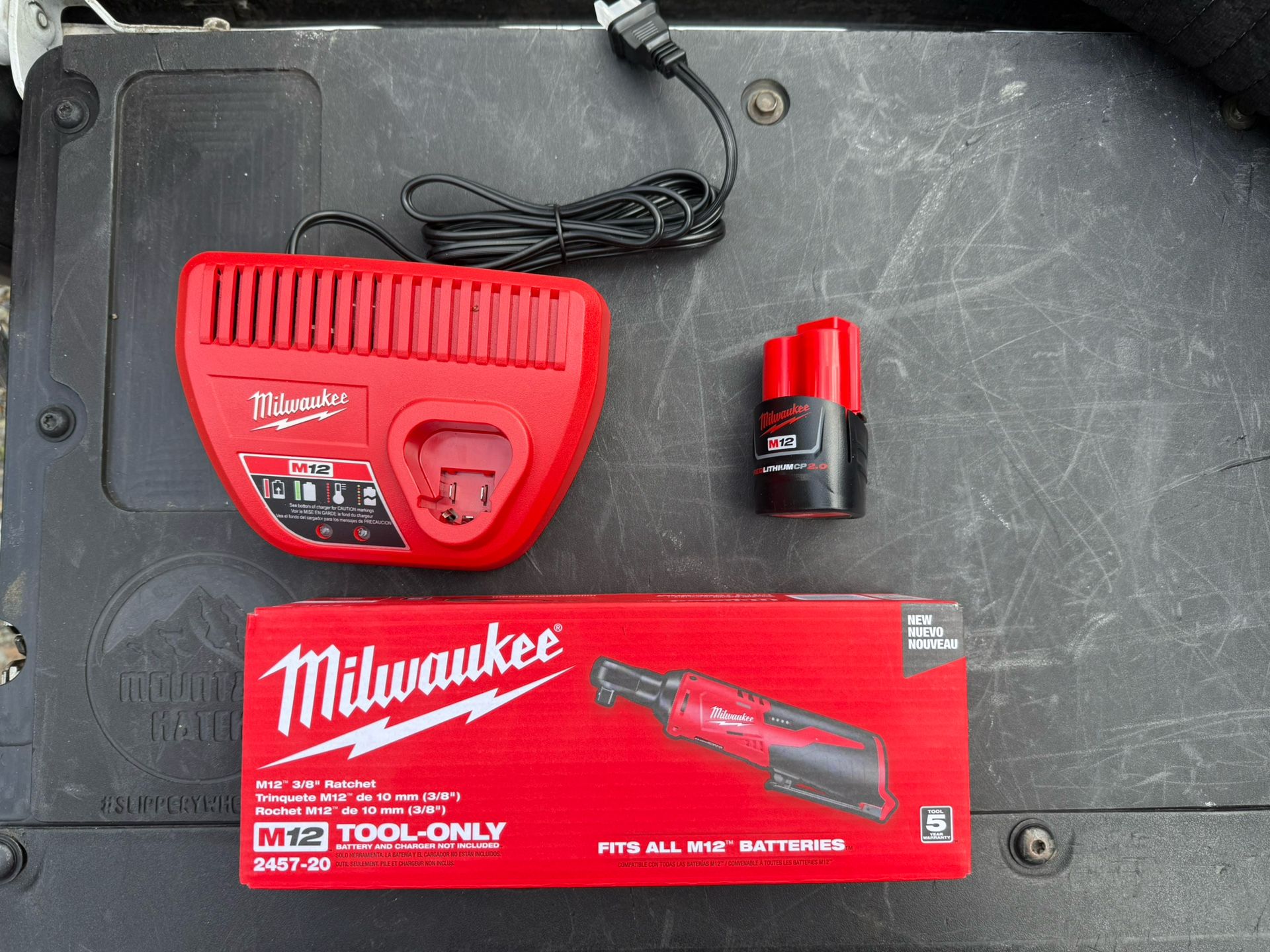 Milwaukee M12 Ratchet W/ Battery And Charger