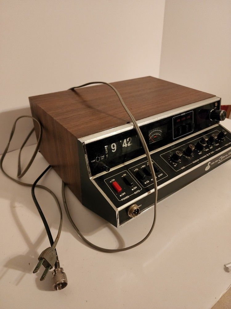 Cobra 135 XLR SSB/ AM Dinascan Radio