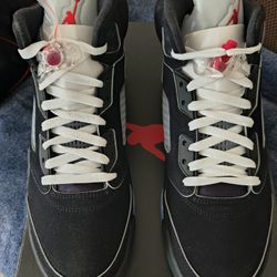 Jordan 5 Black Metallic Size 11 (NO TRADES)