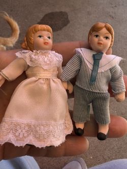 Mini Porcelain Dolls 