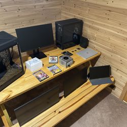 Tech/Computer & Electronics Lot (Trades Considered)