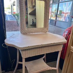Pink Table And Mirror 