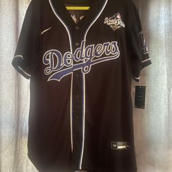 Dodgers Japanese Ohtani Jersey Size Large $60.