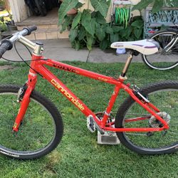 Cannondale Mountain Bike