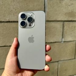 iPhone 15 Pro 