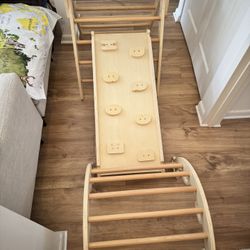 Foldable Pikler Triangle Climbing Toy Set