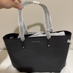 Brand NEW Michael Kors Black Signature Tote Bag