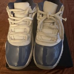Jordan’s 11 Size 4y